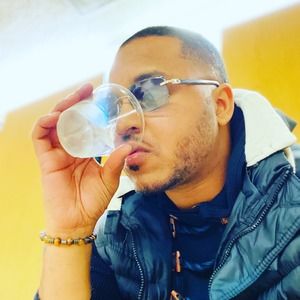 Meet your Posher, Tae